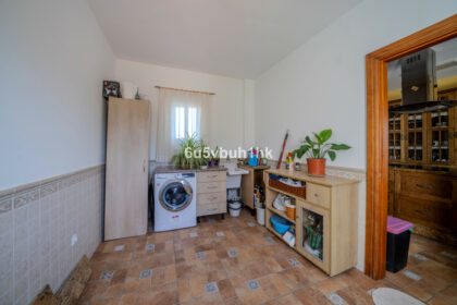 b11e0a399219862ac22c05e35674797e - 22