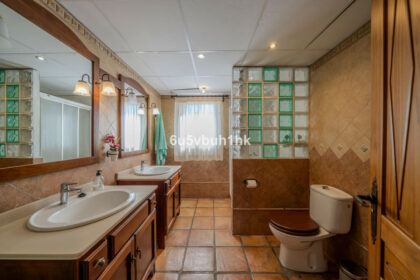 b11e0a399219862ac22c05e35674797e - 34