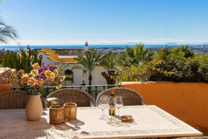 b123d57061f133e54657c4d241eb0b06 - 1