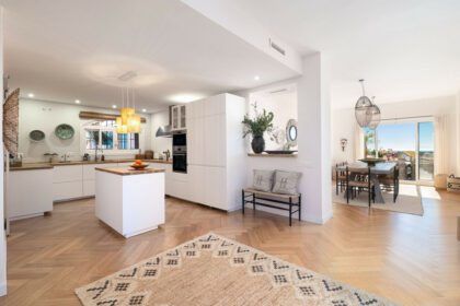 b123d57061f133e54657c4d241eb0b06 - 12