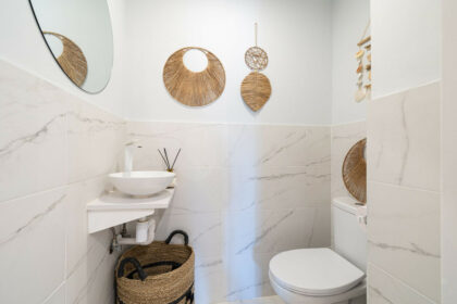 b123d57061f133e54657c4d241eb0b06 - 17