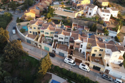 b12b56b136cb9edff92783968c1982b5 - 28