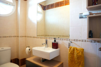 b12b56b136cb9edff92783968c1982b5 - 9