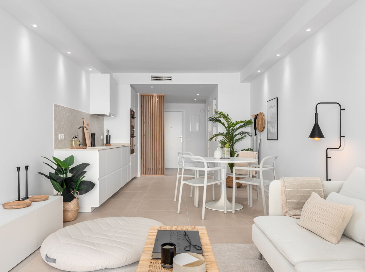 b12c48c95a707b5bb69d6da676982ca4 - 2