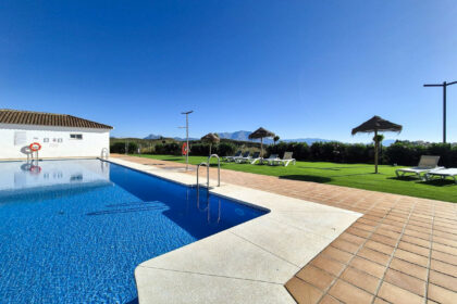 b1457617bd34aa4f9ca1c2f3517b4ffc - 12