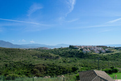 b1457617bd34aa4f9ca1c2f3517b4ffc - 16