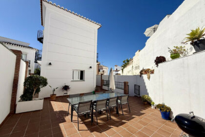 b146c3961cc5dcaa2cacadd049eb7e21 - 12