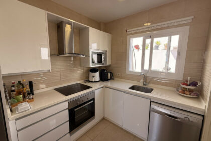 b146c3961cc5dcaa2cacadd049eb7e21 - 19