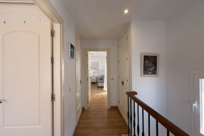 b146c3961cc5dcaa2cacadd049eb7e21 - 23