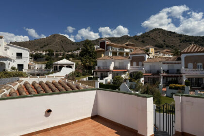 b146c3961cc5dcaa2cacadd049eb7e21 - 32