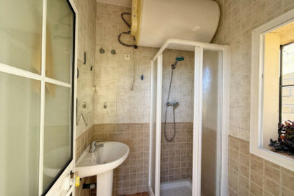 b1677b1f006cb70b5c4837723dc41842 - 22