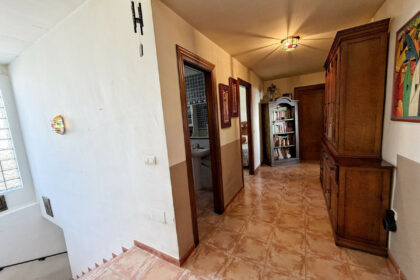 b1677b1f006cb70b5c4837723dc41842 - 28