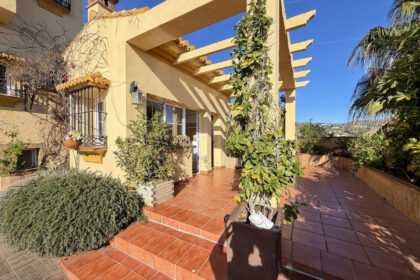 b1677b1f006cb70b5c4837723dc41842 - 30