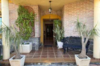 b1677b1f006cb70b5c4837723dc41842 - 4