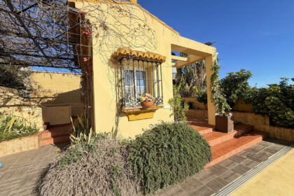 b1677b1f006cb70b5c4837723dc41842 - 43