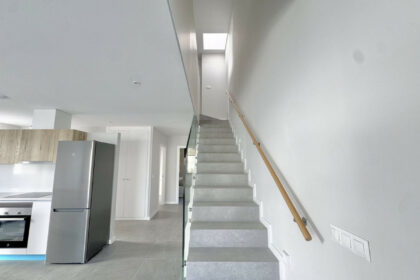 b1fe3e6a3a7224f1fedc7aafb0d2d3aa - 8