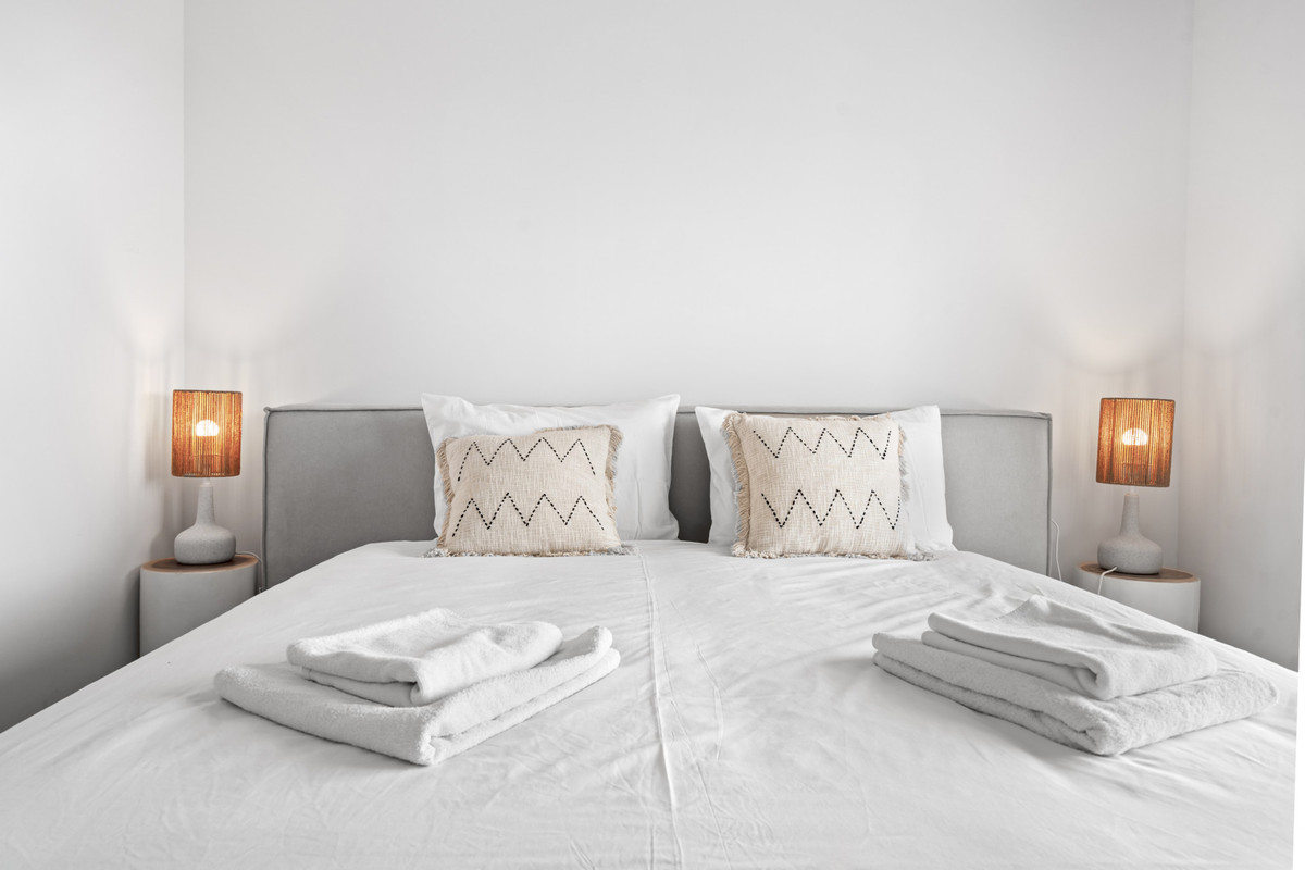 b2b0b3afd7e2dc48c808b99a72a73723 - 13