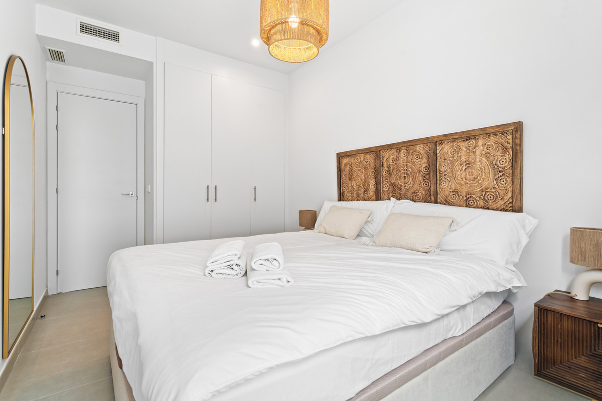 b2b0b3afd7e2dc48c808b99a72a73723 - 15