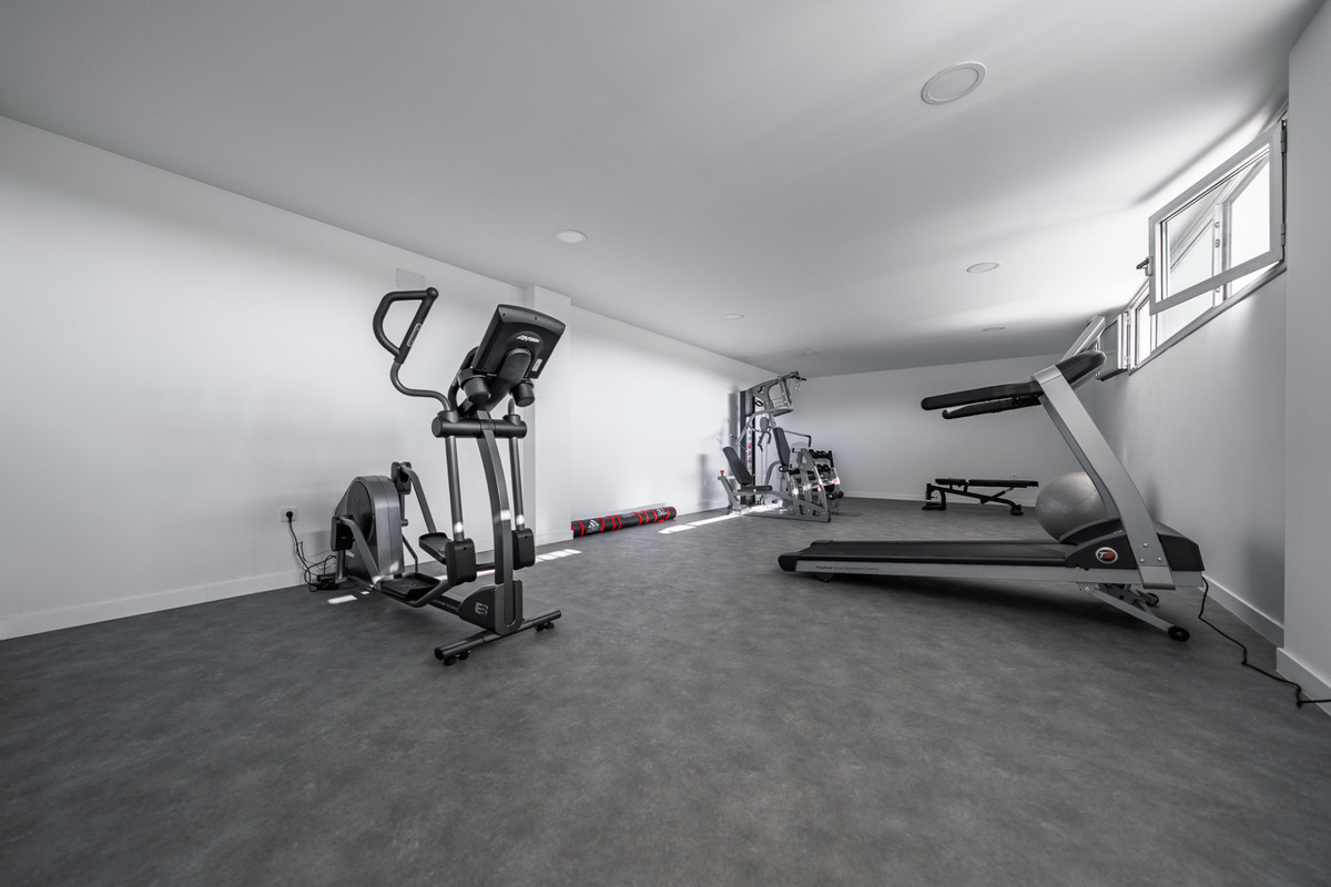 b2b0b3afd7e2dc48c808b99a72a73723 - 28