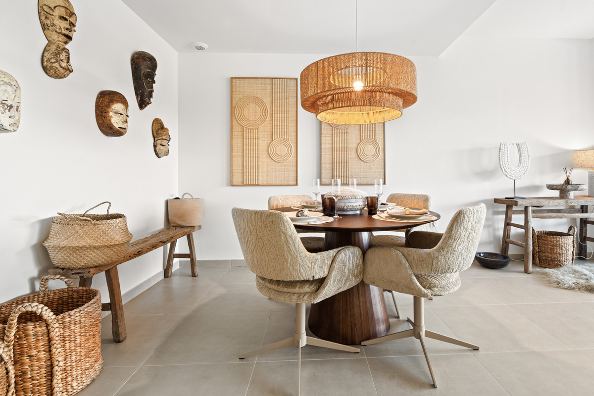 b2b0b3afd7e2dc48c808b99a72a73723 - 9