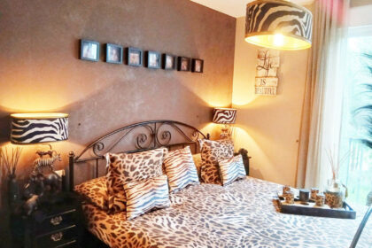 b3529551a2494dbe873a5b1b54c4a323 - 18