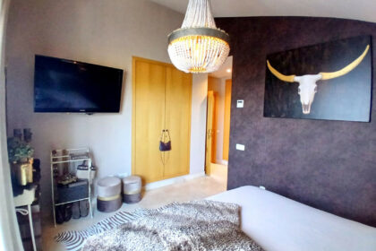 b3529551a2494dbe873a5b1b54c4a323 - 32