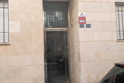 b36ff87c2a8b3c4a2a79ea55ce956db0 - 18