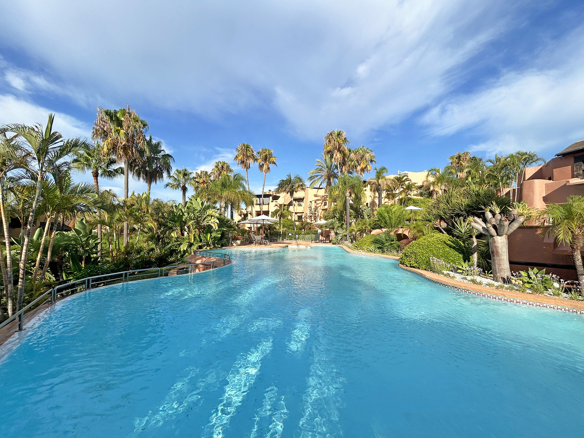 b39c220003d8cabf9538c0ede1fbc4d0 - 1