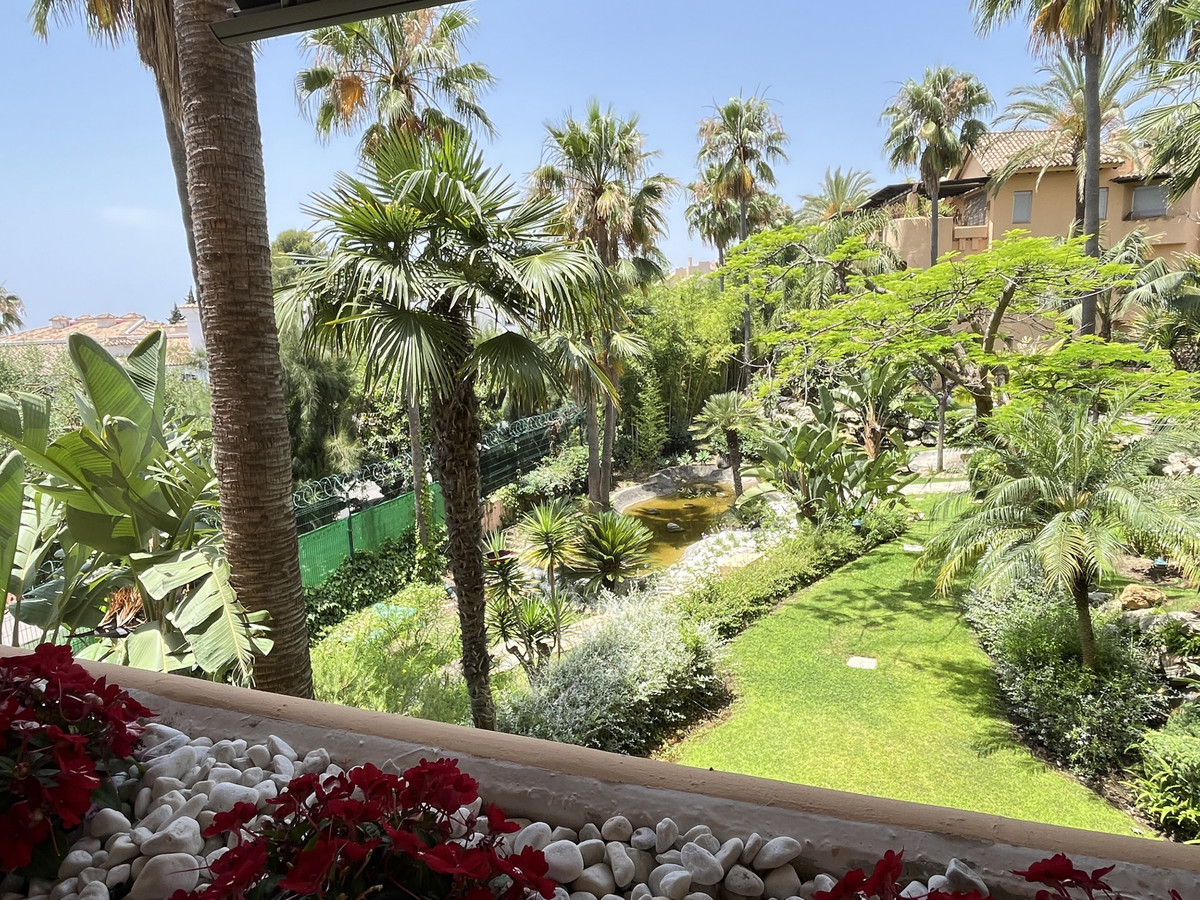 b39c220003d8cabf9538c0ede1fbc4d0 - 22