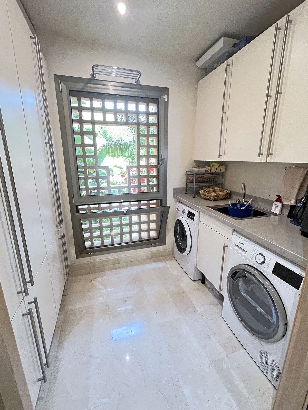 b39c220003d8cabf9538c0ede1fbc4d0 - 31