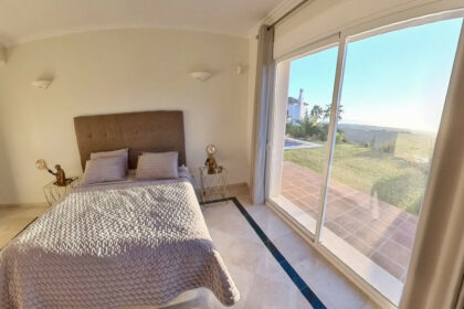 b3a6b9055e6a47e65062afe5de0cabad - 14