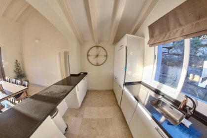 b3a6b9055e6a47e65062afe5de0cabad - 15