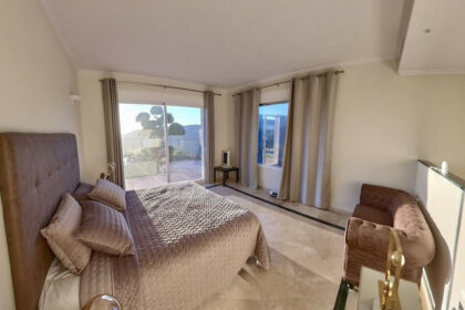 b3a6b9055e6a47e65062afe5de0cabad - 18