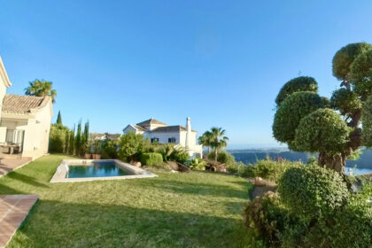 b3a6b9055e6a47e65062afe5de0cabad - 21