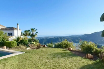 b3a6b9055e6a47e65062afe5de0cabad - 28