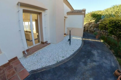 b3a6b9055e6a47e65062afe5de0cabad - 4