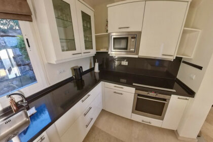 b3a6b9055e6a47e65062afe5de0cabad - 9