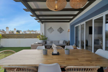 b4c6e3912316a06034f3035fe8c970bf - 1