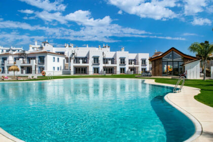 b4c6e3912316a06034f3035fe8c970bf - 25