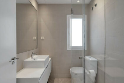 b4c6e3912316a06034f3035fe8c970bf - 9