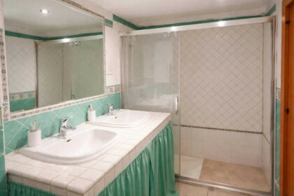 b4c7f65eb39eef655d8bcb6206fcbdb5 - 12