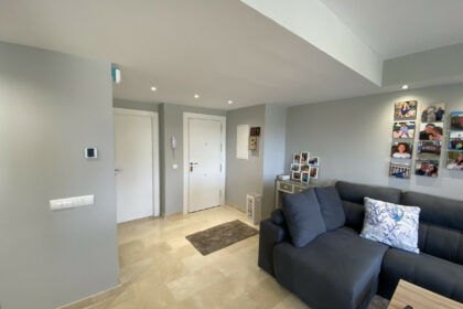 b4fcab5bcf183b0f56a270f99a1cfb94 - 1