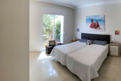 b4fcab5bcf183b0f56a270f99a1cfb94 - 18