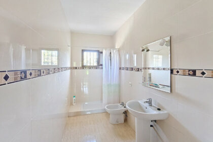 b5059f5db91d247a0ff3c5e2d6f76c50 - 16