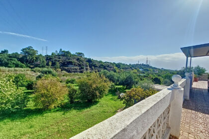 b5059f5db91d247a0ff3c5e2d6f76c50 - 24