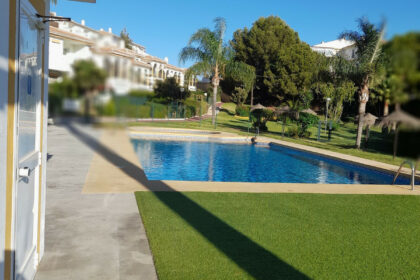 b5903e6f1a333886cb9e6290e3bbcf7b - 10