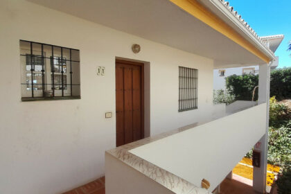 b5903e6f1a333886cb9e6290e3bbcf7b - 12