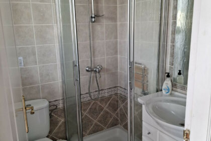 b6ffefa3883ceeb681e46e630346c921 - 12