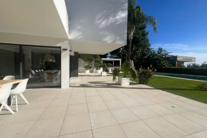 b7aa3ec437528c2f526adf2459f9859b - 17