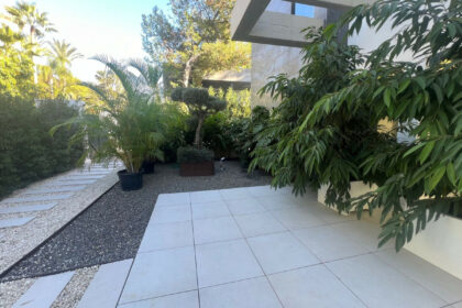 b7aa3ec437528c2f526adf2459f9859b - 24